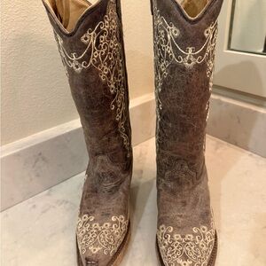 Women’s Embroidered Leather Western Heeled Boots - Brown